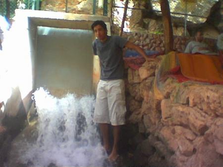 3AYN D4OMO RABI3